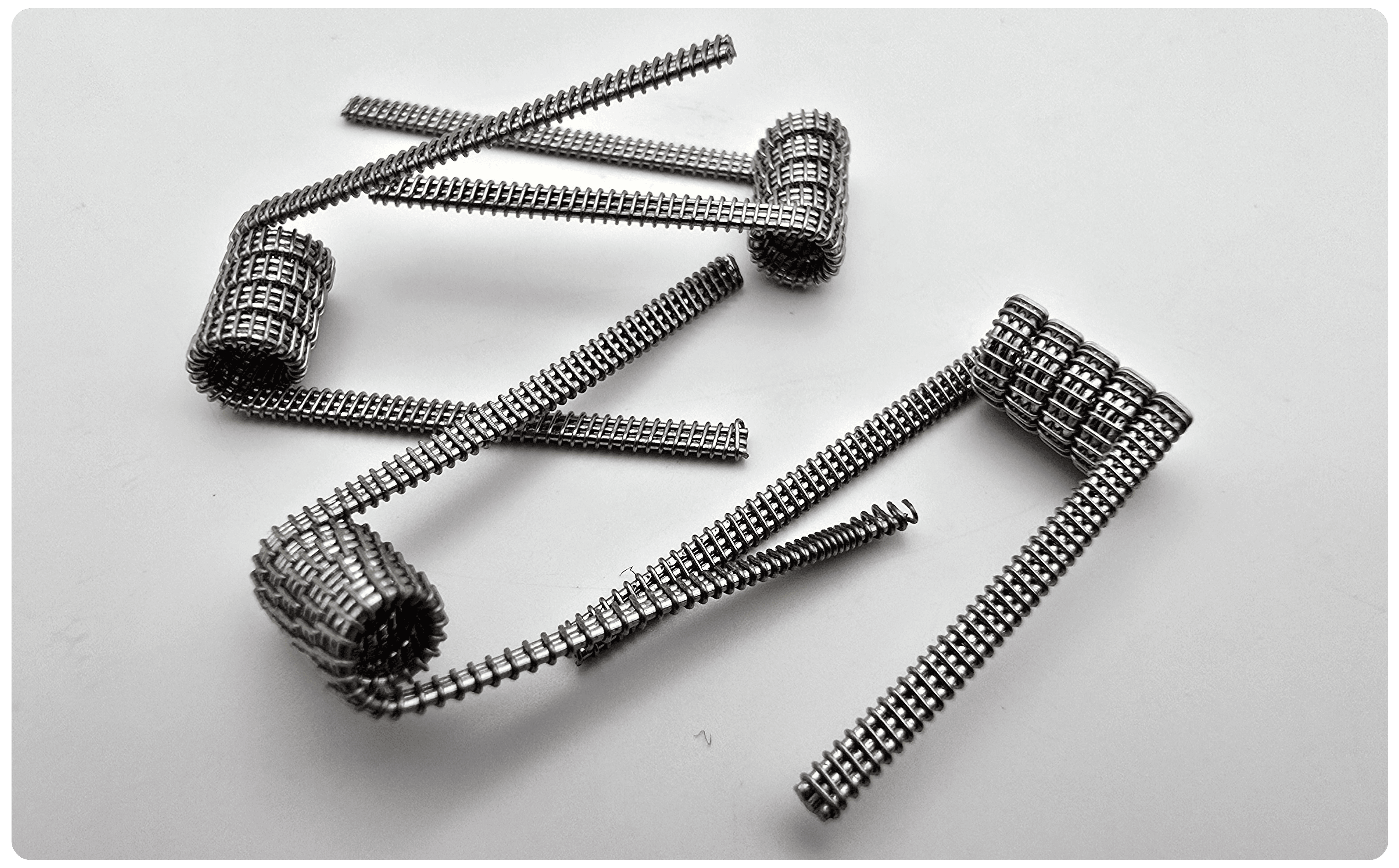 Fumytech Kanthal A1 Triple Caterpilar Premim Coils 5 Warps Ø3.0mm ~0.15Ω 4pcs Banner